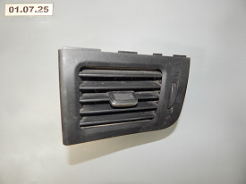 ДЕФЛЕКТОР ЛЕВЫЙ ПЕРЕДНЕЙ ПАНЕЛИ (68761-JG00B) (ЧЕРНЫЙ) (ЦАРАПИНЫ) NISSAN X-TRAIL T31 2007-2015