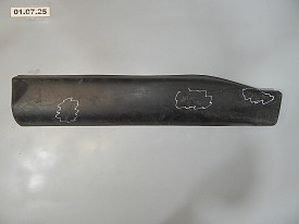 НАКЛАДКА ДВЕРИ ЗАДНЯЯ ЛЕВАЯ НИЖНЯЯ (82877-JG00A) (ЦАРАПИНЫ) ( КРЕПЛЕНИЕ СЛОМАНО) NISSAN X-TRAIL T31 2007-2015