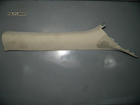 НАКЛАДКА ПЕРЕДНЕЙ СТОИКИ ВЕРХНЯЯ ПРАВАЯ (1007441-00-J) (БЕЖЕВЫЙ) TESLA MODEL S 5YJS 2012-Н.В