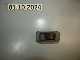 ПУЛЬТ СТЕКЛОПОДЪЕМНИКА ЗАДНИЙ (СЕРЫЙ) TOYOTA CAMRY XV20-25 1996-2001