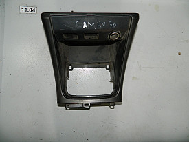 БАРДАЧОК ЦЕНТРАЛЬНОЙ КОНСОЛИ НИЖНИЙ 2 TOYOTA CAMRY XV30-35 2001-2006