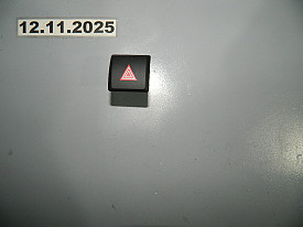 КНОПКА АВАРИЙКИ (190421BC) TOYOTA CAMRY XV70-75 2017-2023