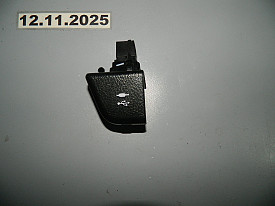 USB AUX (55407-06020) (ЧЕРНЫЙ) TOYOTA CAMRY XV70-75 2017-2023