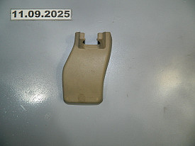 ЗАГЛУШКА ПЕРЕДНЕГО ПРАВОГО СИДЕНИЯ (ПЕРЕДНЯЯ ВНУТРЕННЯЯ) (72127-48050) (БЕЖЕВЫЙ) TOYOTA HIGHLANDER XU40 2007-2013