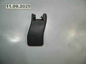 ЗАГЛУШКА ПЕРЕДНЕГО ПРАВОГО СИДЕНИЯ (ПЕРЕДНЯЯ ВНУТРЕННЯЯ) (72127-48030) (№2) (ЧЕРНЫЙ) TOYOTA HIGHLANDER XU40 2007-2013