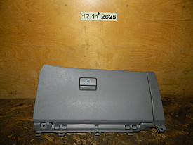 БАРДАЧОК ПЕРЕДНЕЙ ПЕНЕЛИ ПРАВЫЙ (СЕРЫЙ) TOYOTA HIGHLANDER XU50 2013-2020