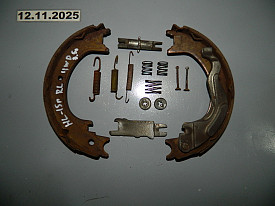 КОЛОДКИ РУЧНИКА ЗАДНИЕ ЛЕВЫЕ (КОМПЛЕКТ) TOYOTA HIGHLANDER XU50 2013-2020