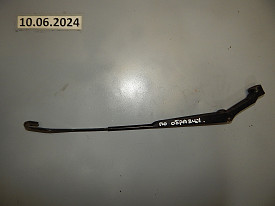 ЩЕТКОДЕРЖАТЕЛЬ ПЕРЕДНИЙ (ПРАВЫЙ РУЛЬ) (ПО ОБРАЗЦУ) TOYOTA RAV 4 XA10 1994-2000