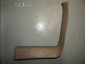 ПЛАСТИК СТЕКЛА КРЫШКИ БАГАЖНИКА ПРАВЫЙ (БЕЖЕВЫЙ) (67937-42020) TOYOTA RAV 4 XA20 2000-2005