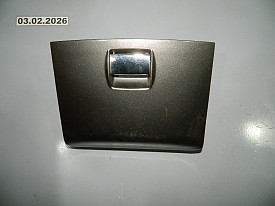 БАРДАЧОК ЦЕНТРАЛЬНОЙ КОНСОЛИ (СЕРЫЙ) TOYOTA SIENNA XL20 2003-2009
