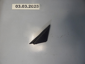 УГОЛОК ДВЕРИ ПРАВЫЙ (ЧЕРНЫЙ) (67863-AA010) TOYOTA SOLARA XV30 2003-2009