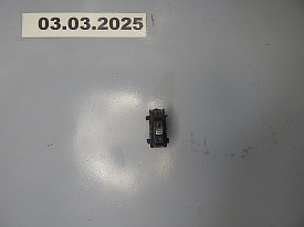 КНОПКА ЦЕНТРАЛЬНОГО ЗАМКА ПЕРЕДНИЙ ПРАВЫЙ (84930+AA010) TOYOTA SOLARA XV30 2003-2009