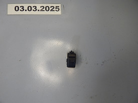 КНОПКА СТЕКЛОПОДЪЕМНИКА ПРАВОЙ ДВЕРИ (84810-08010) TOYOTA SOLARA XV30 2003-2009