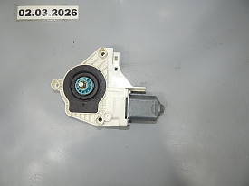 МОТОРЧИК СТЕКЛОПОДЬЕМНИКА ЗАДНЕЙ ЛЕВОЙ ДВЕРИ (8K0959812A) (2 КОНТАКТА) VOLKSWAGEN TOUAREG NF-FL 2010-2018