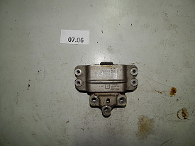 ПОДУШКА ДВИГАТЕЛЯ ЛЕВАЯ VOLKSWAGEN PASSAT B6 2005-2010