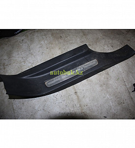 НАКЛАДКА ПОРОГА ЗАДНИЙ ПРАВЫЙ SUBARU TRIBECA B9 2005-2007