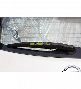 ЩЁТКОДЕРЖАТЕЛЬ ДВЕРИ БАГАЖНИКА (ПОВОДОК) NISSAN ROGUE J10 2007-2013